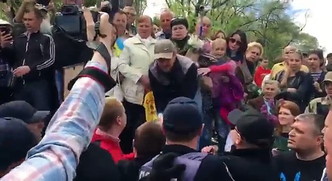 Напад сєпарів на Стерненка через портрет Шухевича