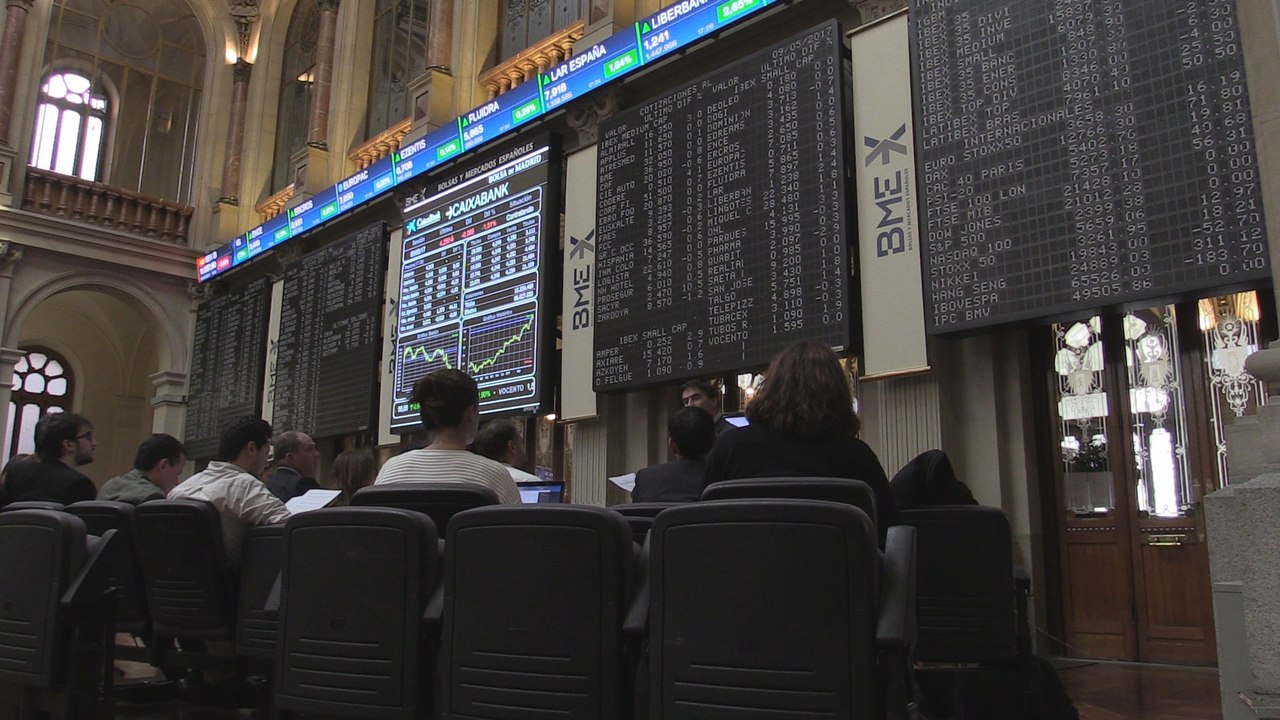 El Ibex 35 pierde los 11.100 puntos lastrado por la banca y Endesa