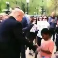 Donald Trump humilié par une jeune fillette, regardez!