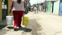 في مكسيكو سكان كثيرون يعانون من شح المياه