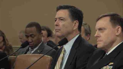 Donald Trump despide al director del FBI