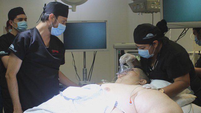 El hombre más obeso del mundo sale sin complicaciones de operación en el oeste de México