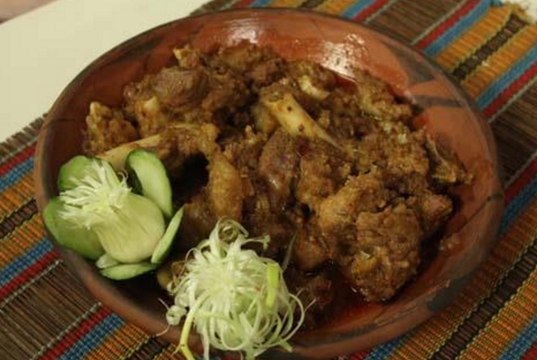 Kashmiri Dahi Gosht recipe | Badami Dahi Gosht