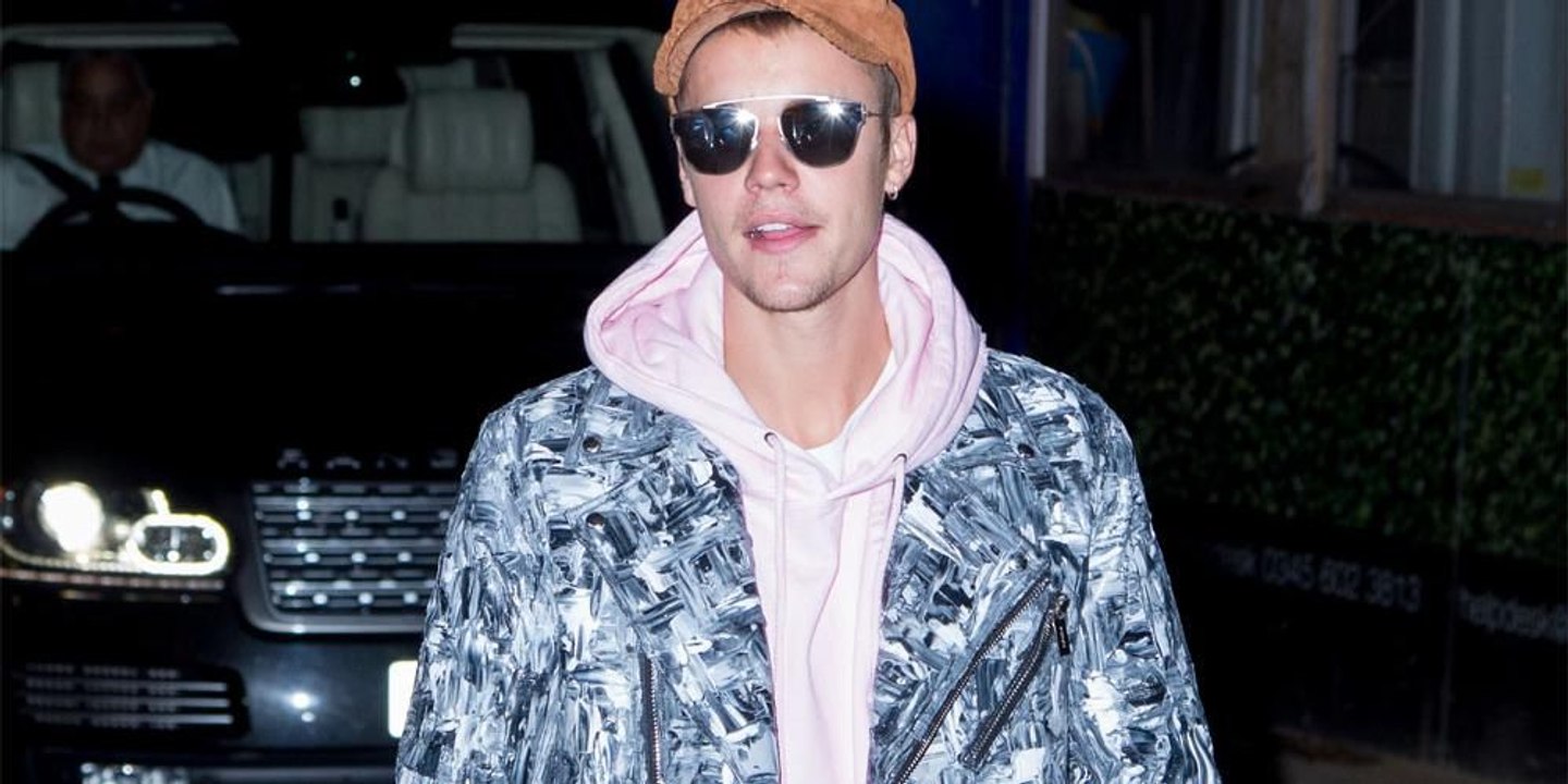 Justin Bieber Arrives At Mumbai Airport - Justin Bieber Concert In India 10 May 2017