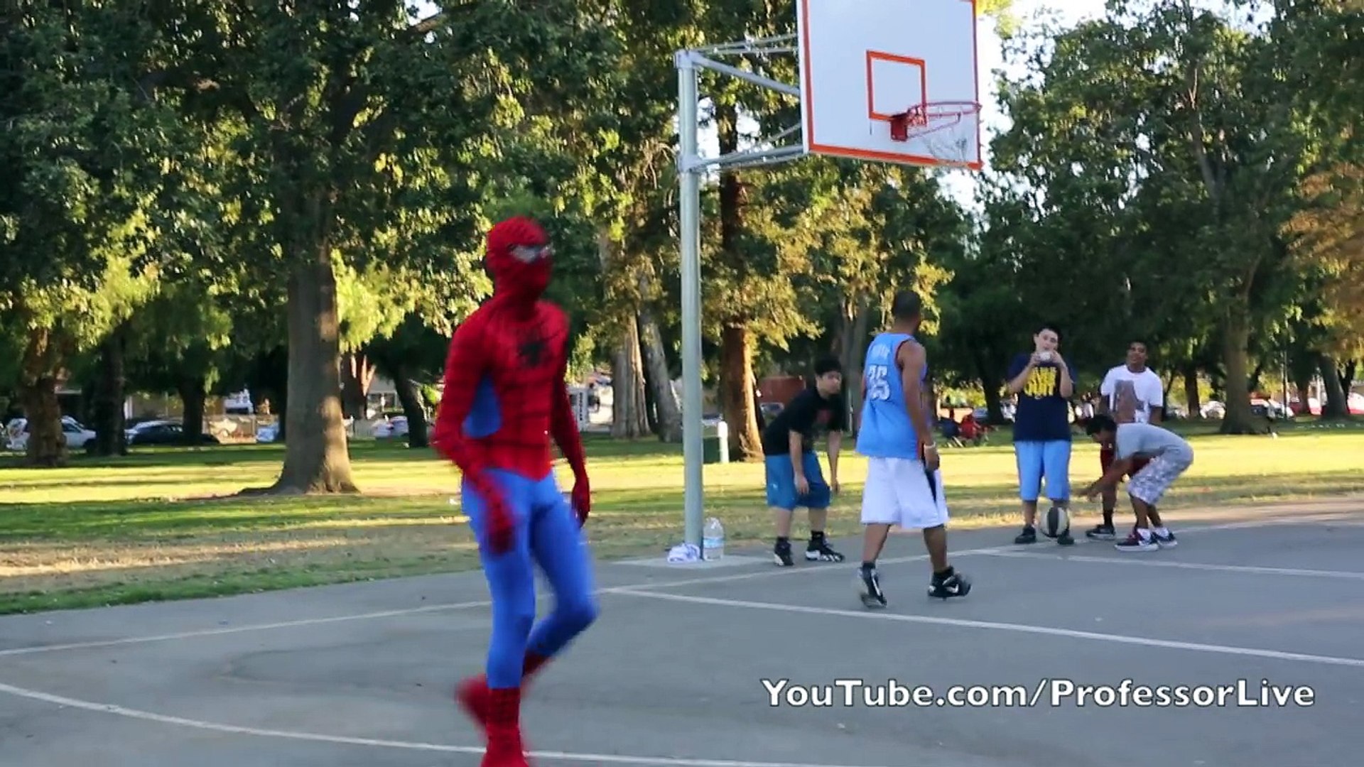 ⁣Spiderman Basketball