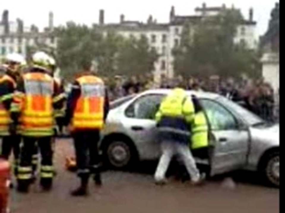 Manoeuvre place Bellcour
