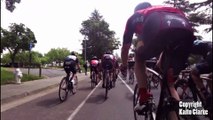 Ce cycliste se fait percuter par un drone et fait une lourde chute