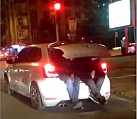 Trafikte Ilginç Görüntü