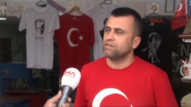 Izmir Atölyeler 19 Mayıs Için Çalışıyor