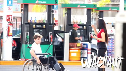 INTERESADA HUMILLADA POR UN INVALIDO BROMA!!!