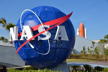 NASA y empresas privadas se dedicarán a la Minería Espacial