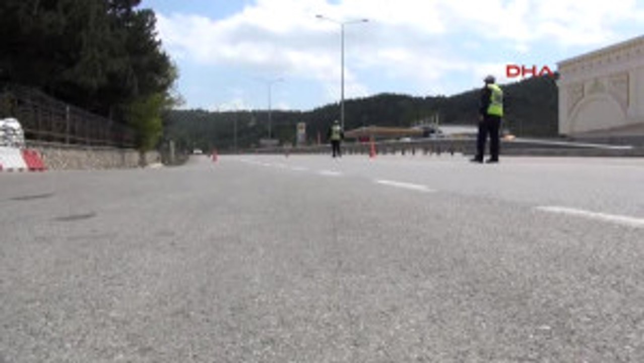 Çorum Polis, Durdurduğu Sürücülere Leblebi Ikram Etti