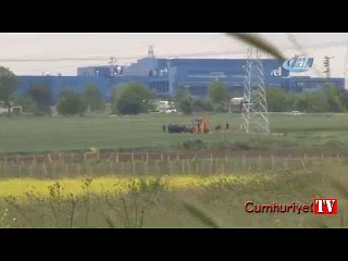 İstanbul'da D-100 kenarında kazı: Jandarma "gömülen paraları" arıyor