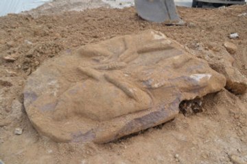 2 Bin 700 Yıllık Olduğu Söylenen Stel Sahte Çıktı