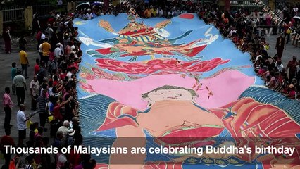 Devotees mark Buddha's birthday in Malaysia