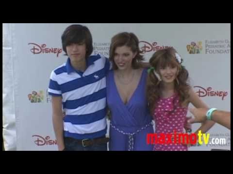 Bella Thorne and Dani Thorne Arriving at A Time For Heroes Celebrity Picnic