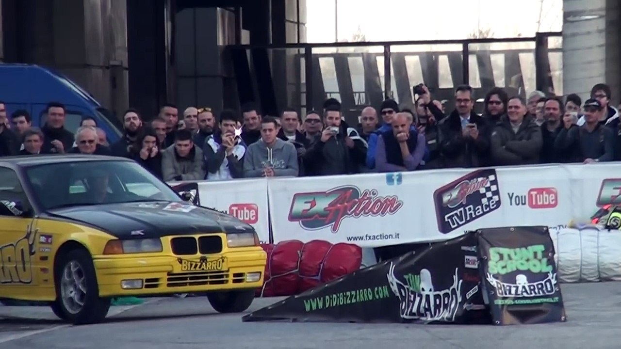 Very dangerous car stunt ..Driving on 2 Wheels Stunt Show - Car Ride show...aaplog aisi stunt delhi nahi hoga !!