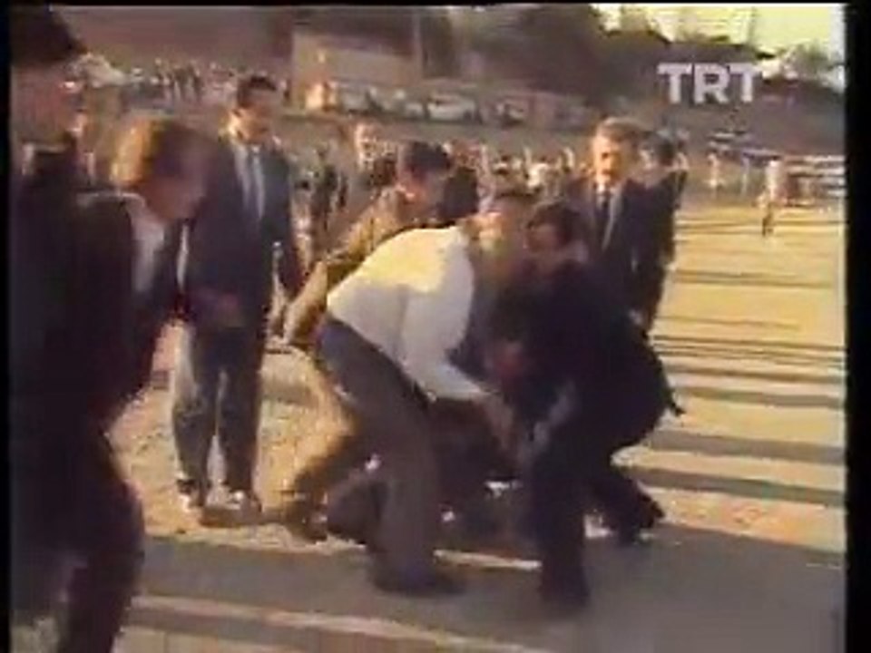 Süleyman Demirel'in Şapkasını Kapmak İsteyen Ali Rıza Çelik İle Buluşması