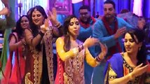 Fun Mehndi Group Dance by Girls in a Pakistani Wedding