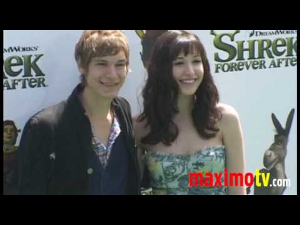 Landon Pigg and Lucy Schwartz at "SHREK FOREVER AFTER" Los Angeles Premiere May 16, 2010