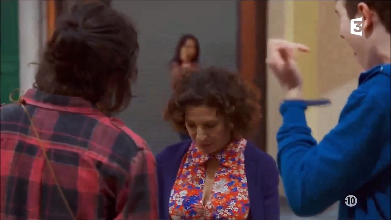 Passage de Plus belle la Vie Episode 3273 Athéna Zelcovich