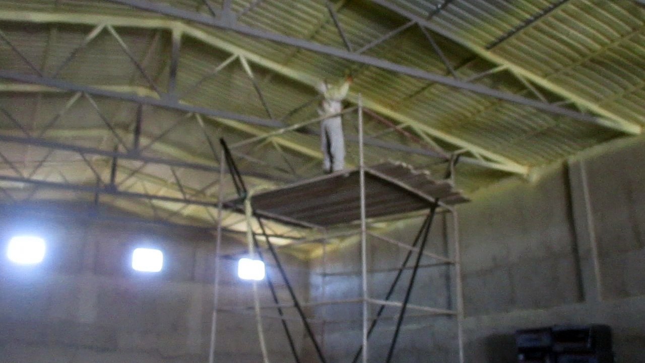 0312.338.35.39 - ÇATI YALITIM -METAL ÇATILARDA PÜSKÜRTME SPREY YALITIM MALZEMESİ