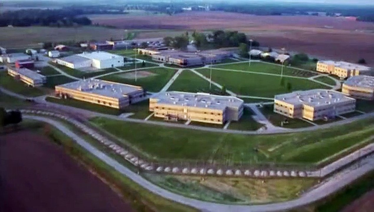 Women Behind Bars with Trevor MacDonald S 01 E 01