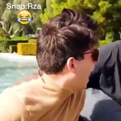 اتصلت عليه وصرفها بطريقه رائعه  هههههههه