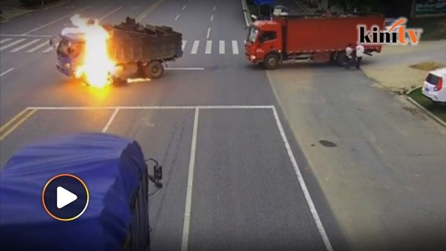 Truck driver rescues motorcyclist after fiery crash in China