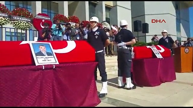 Denizli - Kazada Hayatını Kaybeden Savcı ve Şoförü Için Adliye Önünde Tören Düzenlendi 2