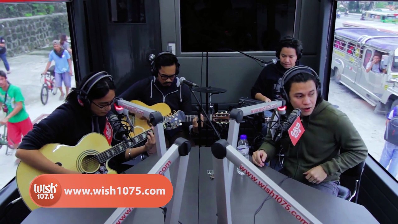 Sponge Cola performs _Coda_ LIVE on Wish 107.5 Bus