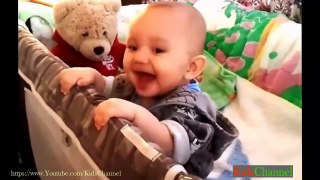 baby-kids-fails-2015-funny-baby-fail-hour-compilation-15