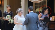 Elle vomit en pleine cérémonie de mariage.