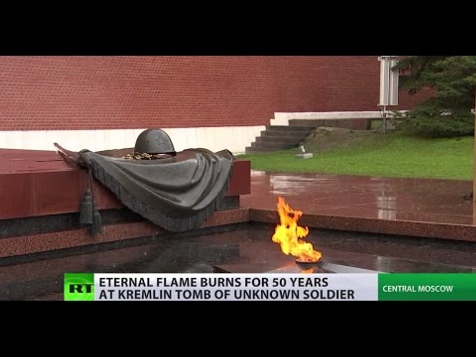 Eternal Flame burns for 50 years at ‘Tomb of the Unknown Soldier’ in Moscow