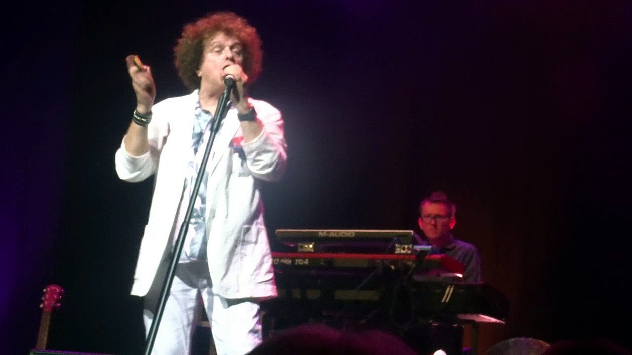 Leo Sayer Throwing It All Away Perth Scotland 2017