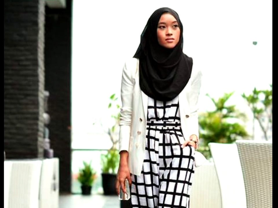 Variety Jumpsuit Outfit Idea and Hijab