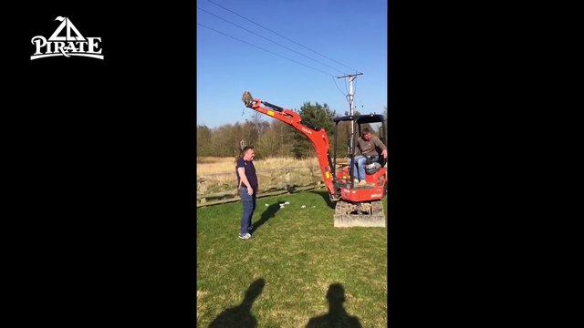 Un manège avec un tracteur
