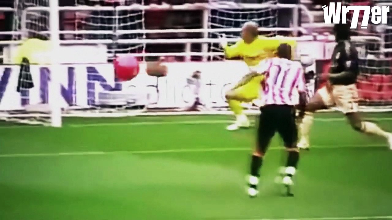 Goals Scored By Non Footballers • Ball Boy _ Referee _ Manager