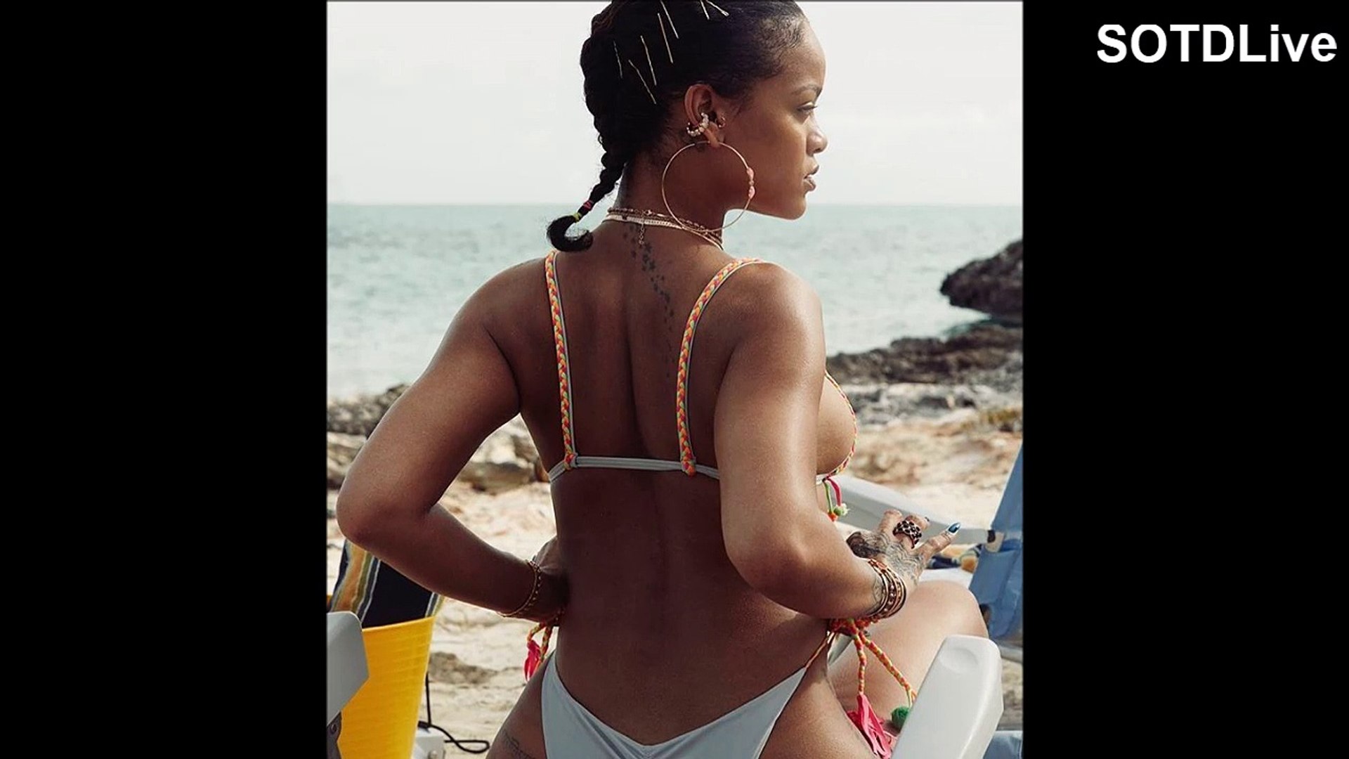 Bikini rihanna Rihanna shows