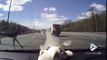 Un élan fonce sur l'autoroute à Moscou.. FOU !