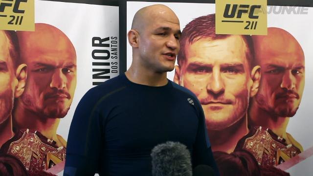 Junior Dos Santos out to become champ again, prove that nice guys don't finish last