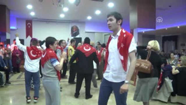 Engelli Gençlere Temsili Askerlik Öncesi Kına Gecesi - Eskişehir