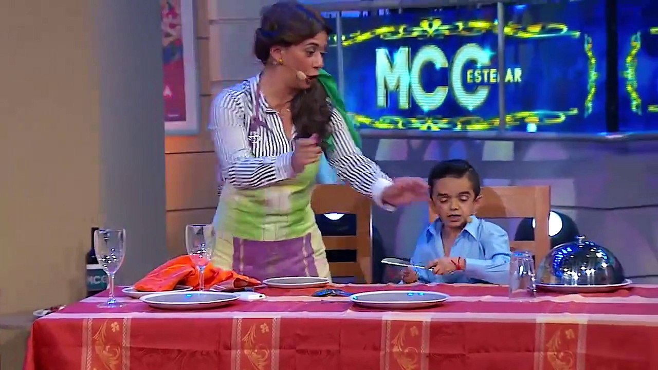 Morandé con Compañía ¡Miguelito recibe una especial profesora! / Capítulo 8 part 1/2