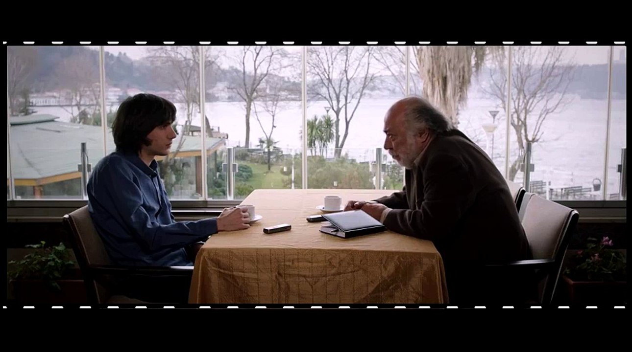 Ağustos Böcekleri ve Karıncalar | Fragman