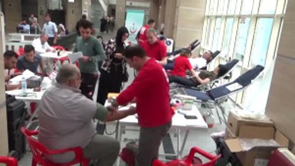 Sağlık Çalışanları Kan Bağışladı
