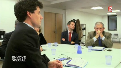 Emmanuel Macron "cherche à déstabiliser" la droite