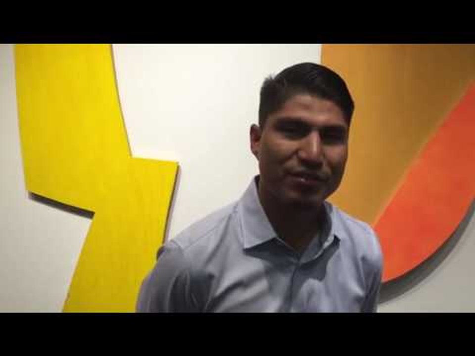 mikey garcia a real people's champ on his trip to visit sick kids - esnews