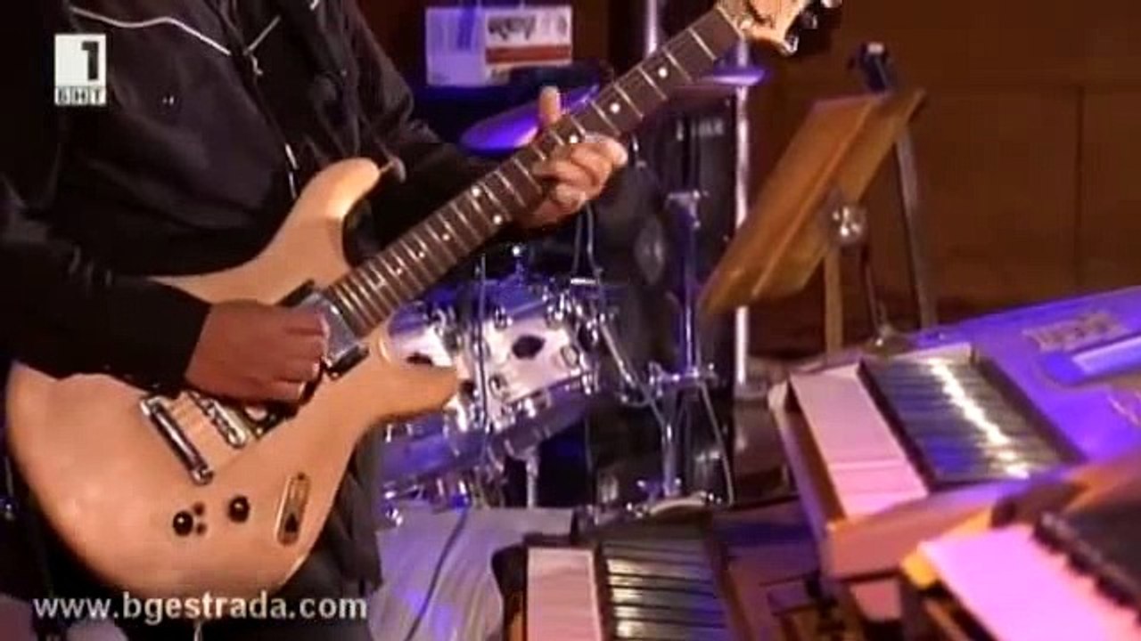 Веселин Маринов (2013) - Любовта, без която не можем