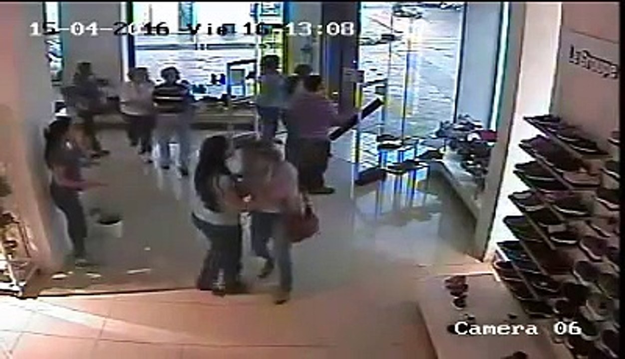schoking Strom Destroy The Shop