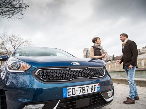 Franck Lagorce au volant du Kia Niro Hybrid (diaporama vidéo)